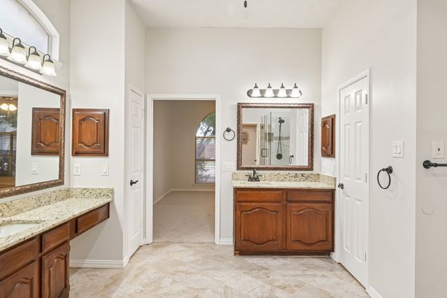 7410 Silverthorn Drive, Rowlett, TX 75089