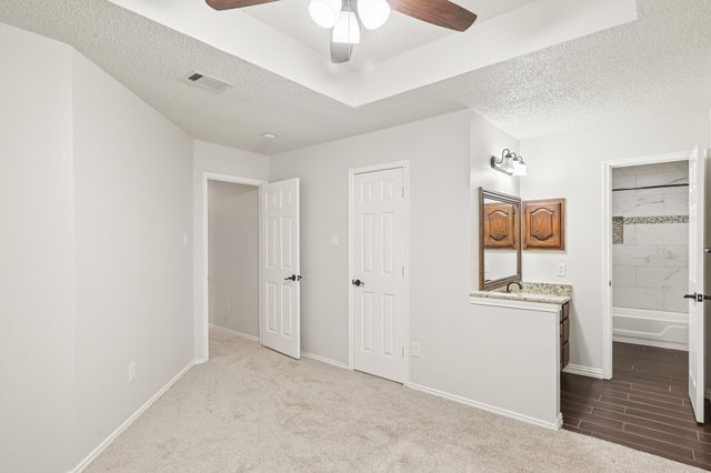7410 Silverthorn Drive, Rowlett, TX 75089