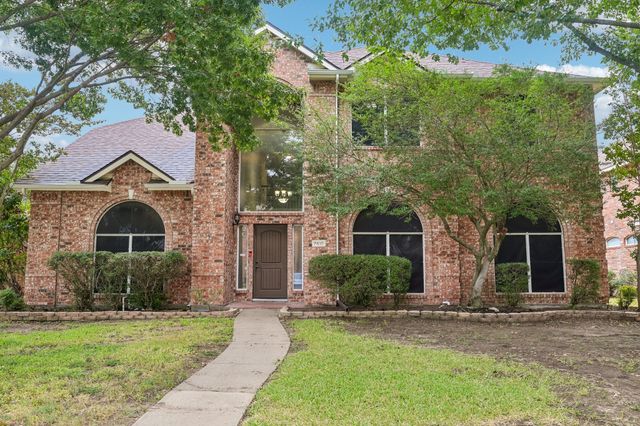 7410 Silverthorn Drive, Rowlett, TX 75089