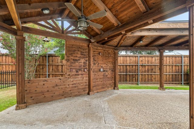 7410 Silverthorn Drive, Rowlett, TX 75089