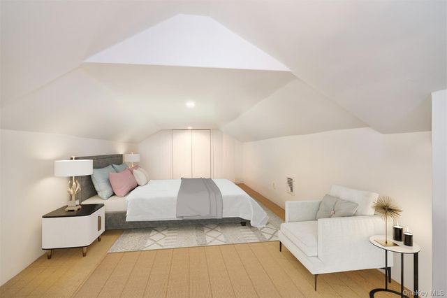 414 Pelham Manor Road, Pelham, NY 10803