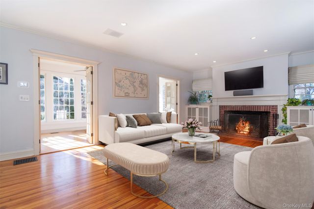 414 Pelham Manor Road, Pelham, NY 10803