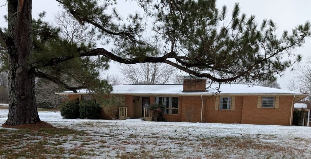 1360 Harris Hollow Road, Charlotte, TN 37036