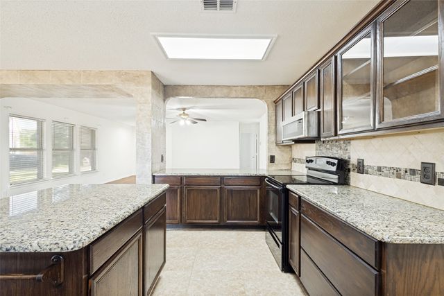 2824 Custer Drive, Corinth, TX 76210