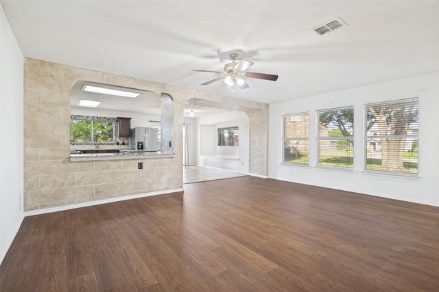 2824 Custer Drive, Corinth, TX 76210