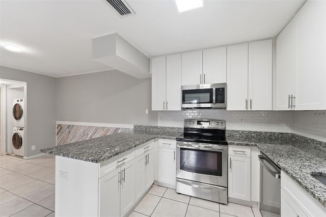 2501 NW 99th Avenue 2501, Coral Springs, FL 33065