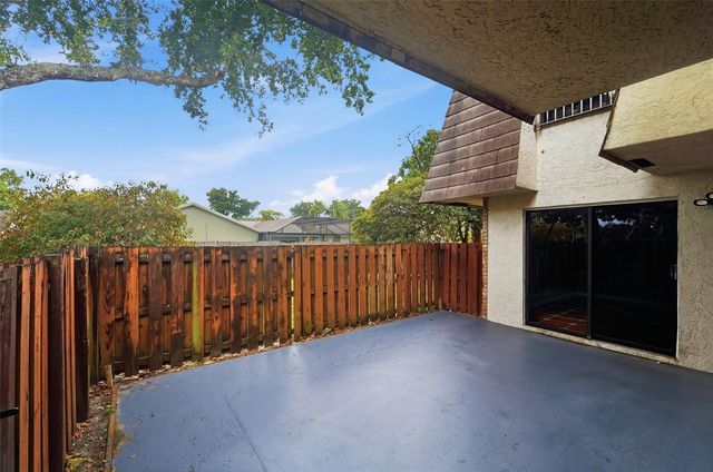 2501 NW 99th Avenue 2501, Coral Springs, FL 33065