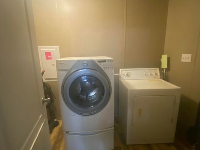 107 N Lary Drive, Brownfield, TX 79316