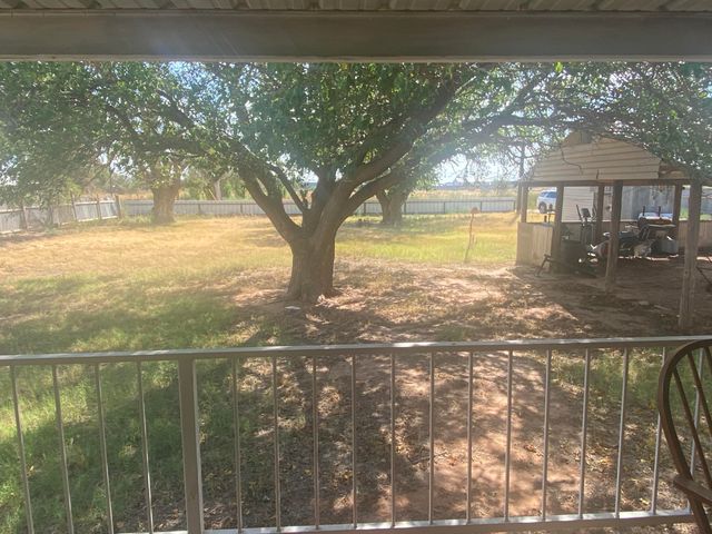 107 N Lary Drive, Brownfield, TX 79316