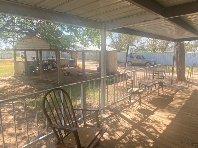 107 N Lary Drive, Brownfield, TX 79316