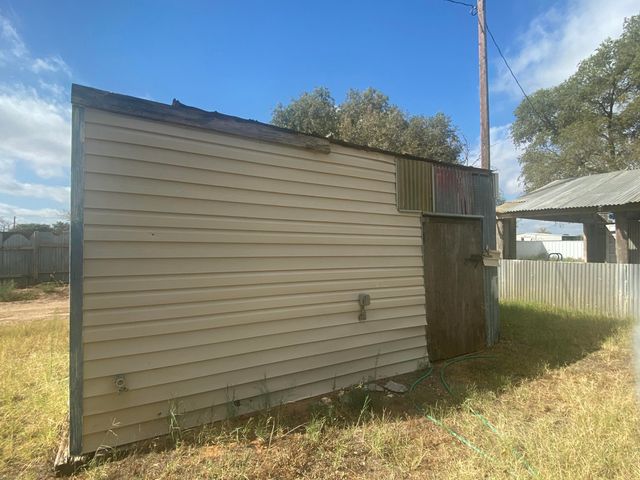 107 N Lary Drive, Brownfield, TX 79316