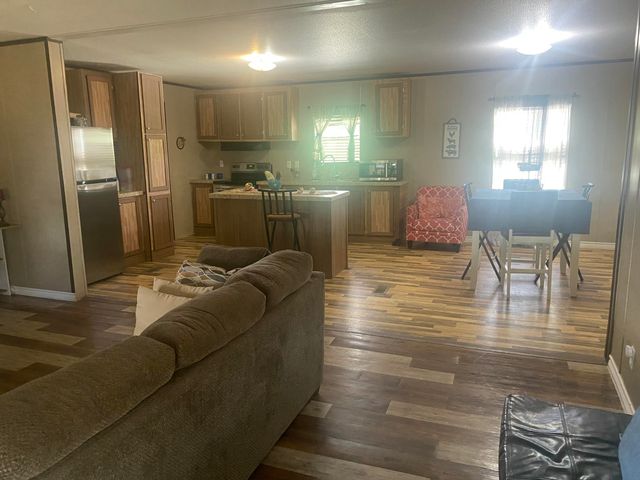 107 N Lary Drive, Brownfield, TX 79316