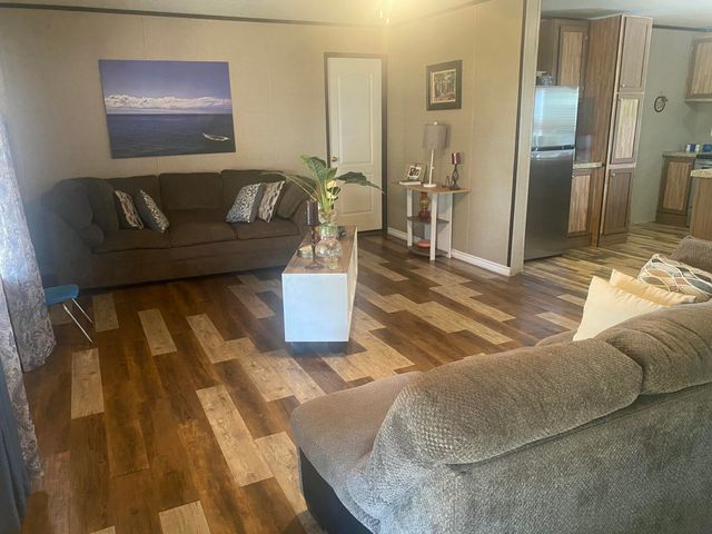 107 N Lary Drive, Brownfield, TX 79316