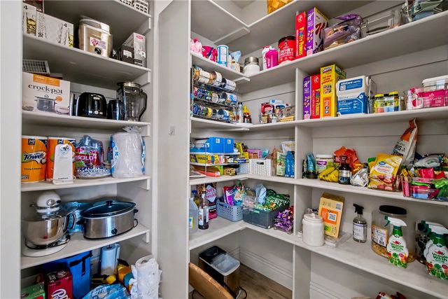 5529 W Poison Springs Drive, Fayetteville, AR 72704