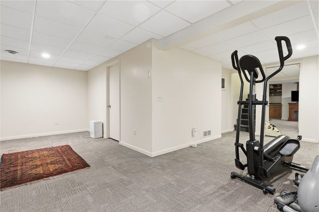 39 Menlo Pl, Rochester, NY 14620