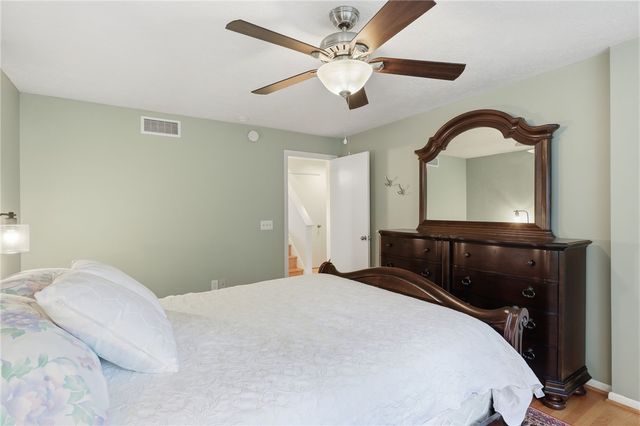 39 Menlo Pl, Rochester, NY 14620