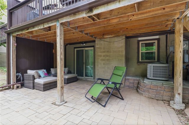 39 Menlo Pl, Rochester, NY 14620