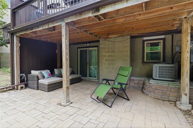 39 Menlo Pl, Rochester, NY 14620