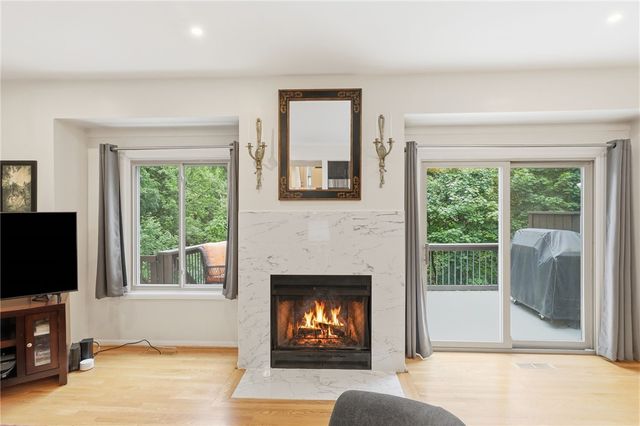 39 Menlo Pl, Rochester, NY 14620