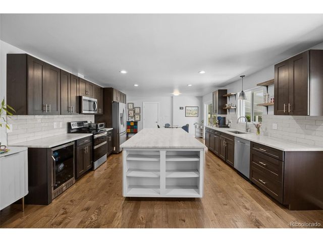 3941 S Hillcrest Dr, Denver, CO 80237