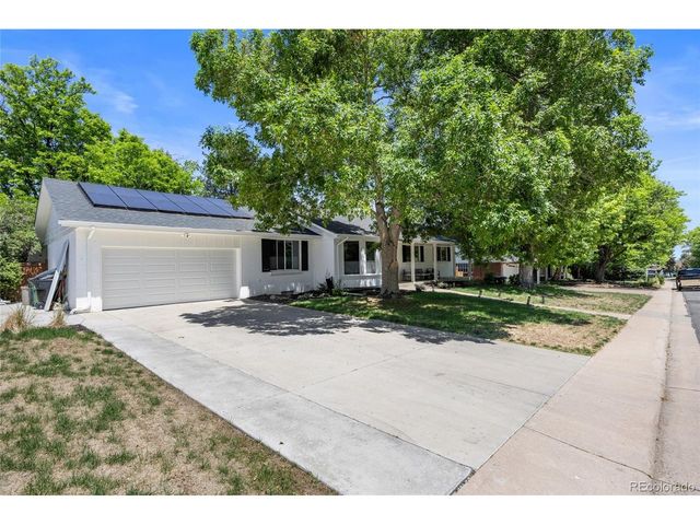 3941 S Hillcrest Dr, Denver, CO 80237