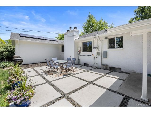 3941 S Hillcrest Dr, Denver, CO 80237