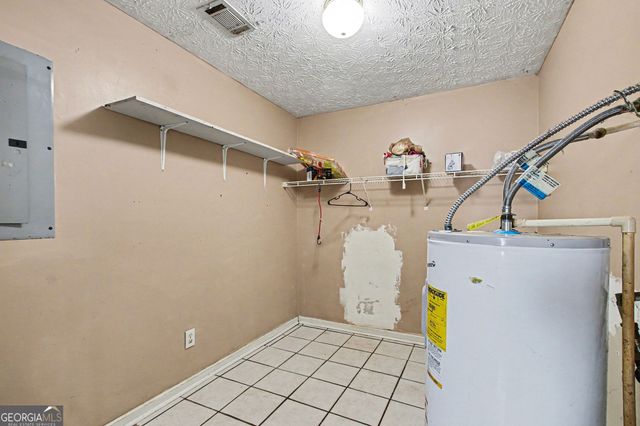 297 Park Place, Auburn, GA 30011