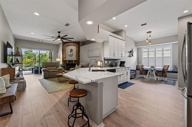 408 DELWOOD BRECK STREET, Ruskin, FL 33570