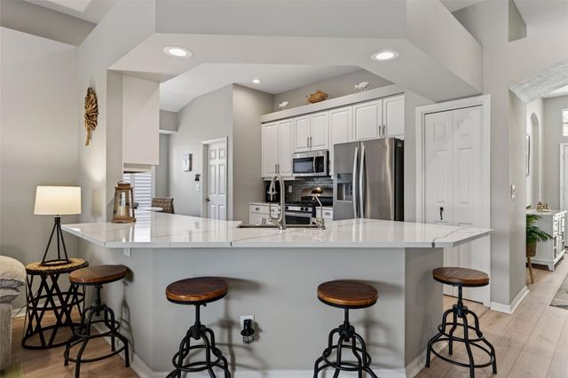 408 DELWOOD BRECK STREET, Ruskin, FL 33570