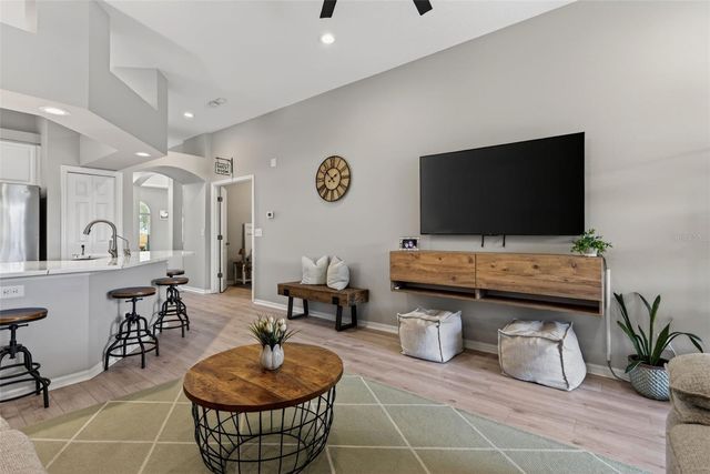 408 DELWOOD BRECK STREET, Ruskin, FL 33570