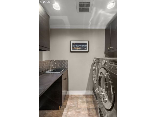 5156 Sw DAWN St, Lake Oswego, OR 97035