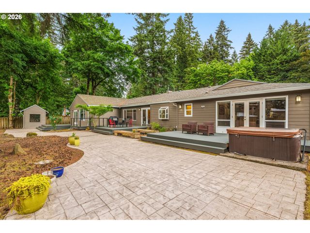 5156 Sw DAWN St, Lake Oswego, OR 97035