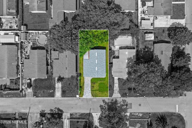 922 12TH Street N, Jacksonville Beach, FL 32250