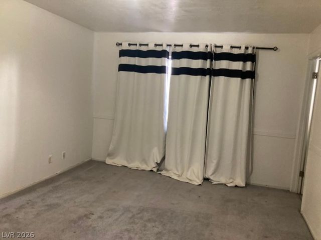 6801 High Bluff Way, Las Vegas, NV 89108