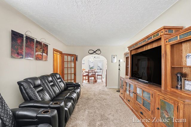 7737 Fruit Ridge Avenue NW, Sparta, MI 49345