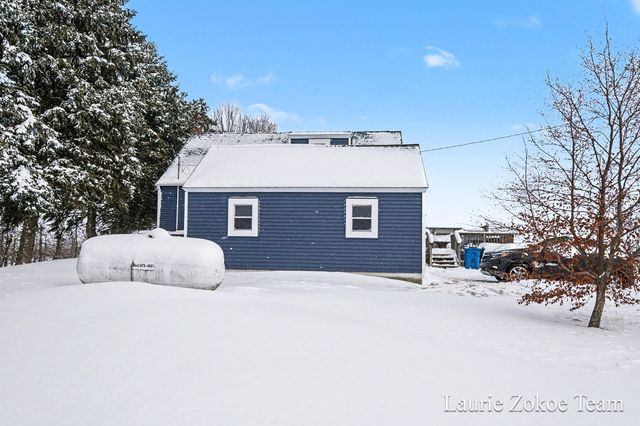 7737 Fruit Ridge Avenue NW, Sparta, MI 49345