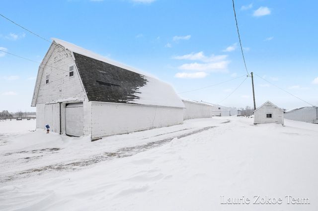 7737 Fruit Ridge Avenue NW, Sparta, MI 49345