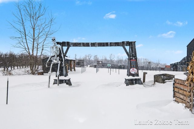 7737 Fruit Ridge Avenue NW, Sparta, MI 49345