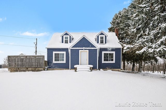 7737 Fruit Ridge Avenue NW, Sparta, MI 49345