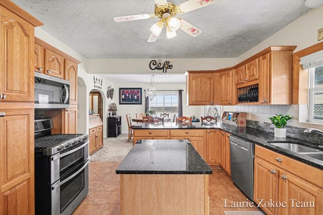 7737 Fruit Ridge Avenue NW, Sparta, MI 49345