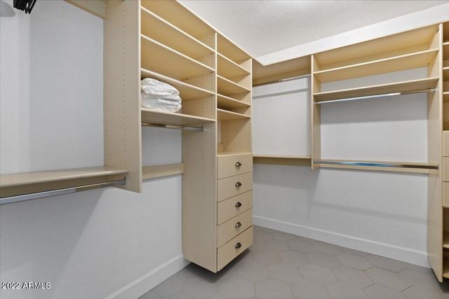 7702 E PLEASANT Run, Scottsdale, AZ 85258