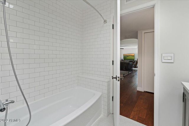 7702 E PLEASANT Run, Scottsdale, AZ 85258