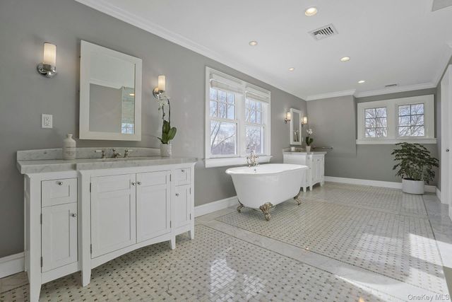 369 Evandale Road, Scarsdale, NY 10583