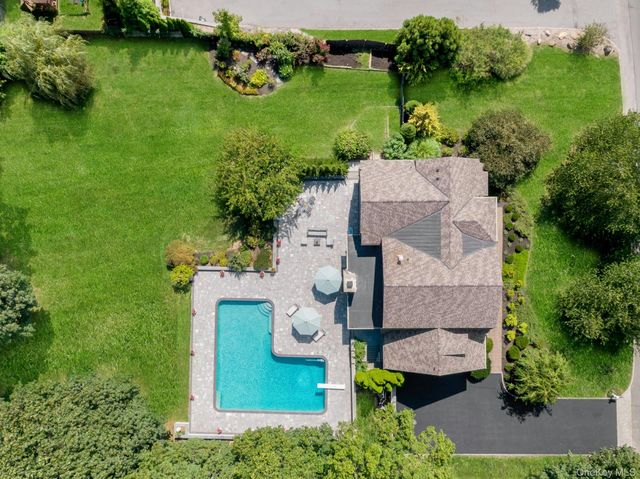 369 Evandale Road, Scarsdale, NY 10583