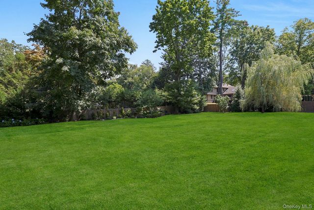 369 Evandale Road, Scarsdale, NY 10583