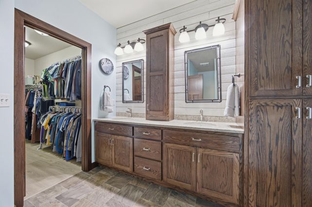 316 Prairie Drive, Harwood, ND 58042