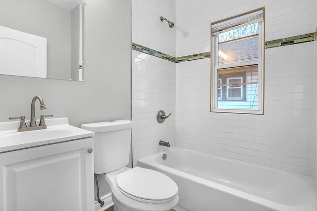 7428 Jackson Avenue, Hammond, IN 46324