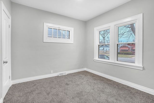 7428 Jackson Avenue, Hammond, IN 46324