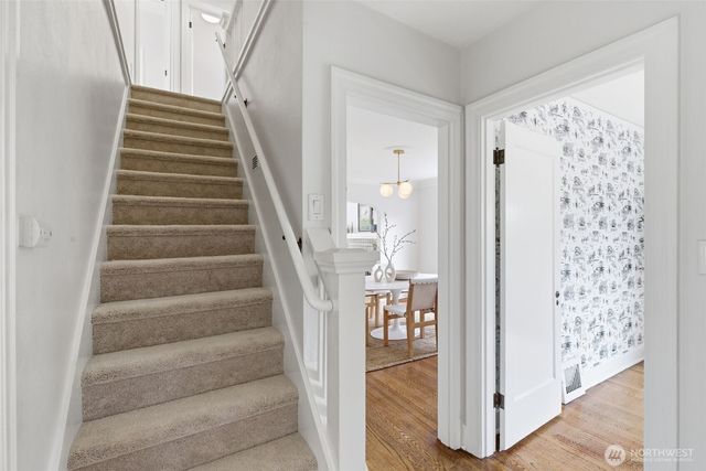 7348 Keen Way N, Seattle, WA 98103