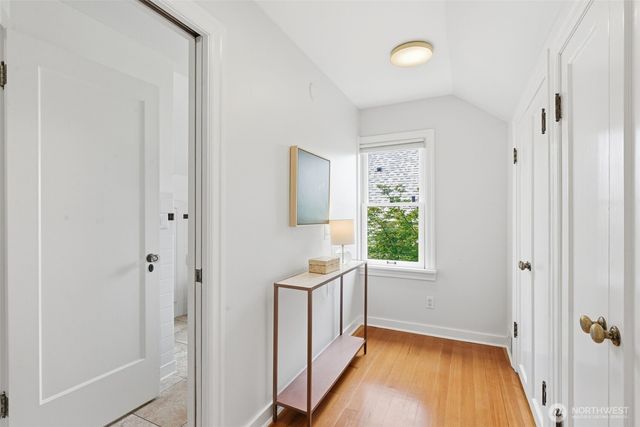7348 Keen Way N, Seattle, WA 98103